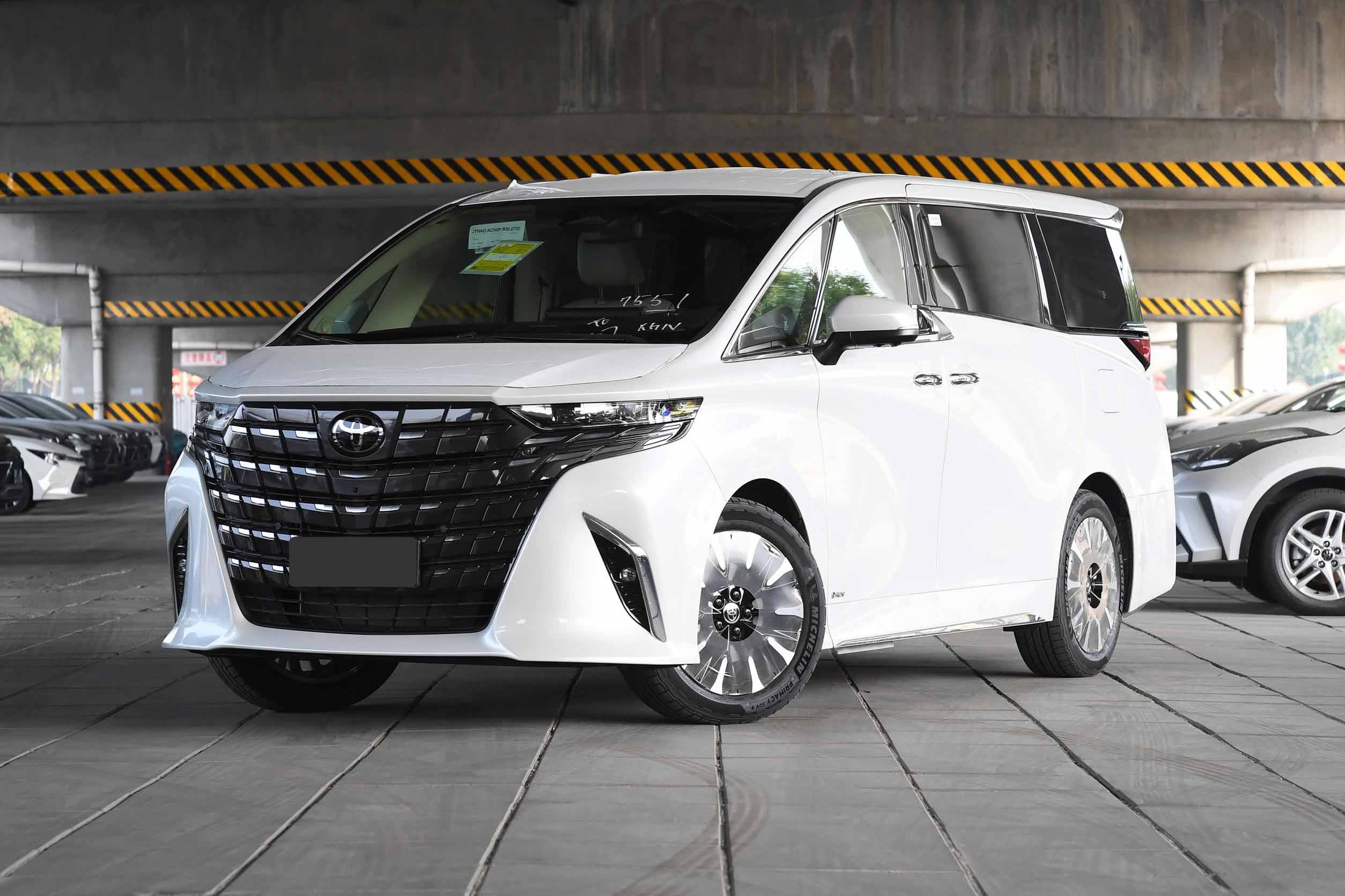 toyota alphard 2023 внешний вид-1