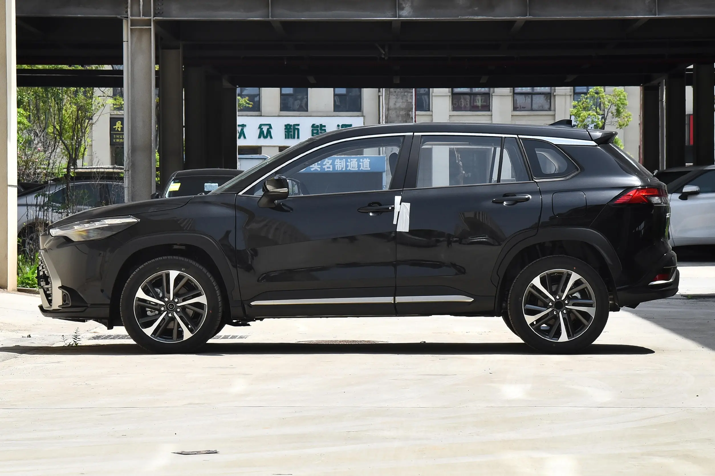 toyota frontlander 2023 внешний вид-3