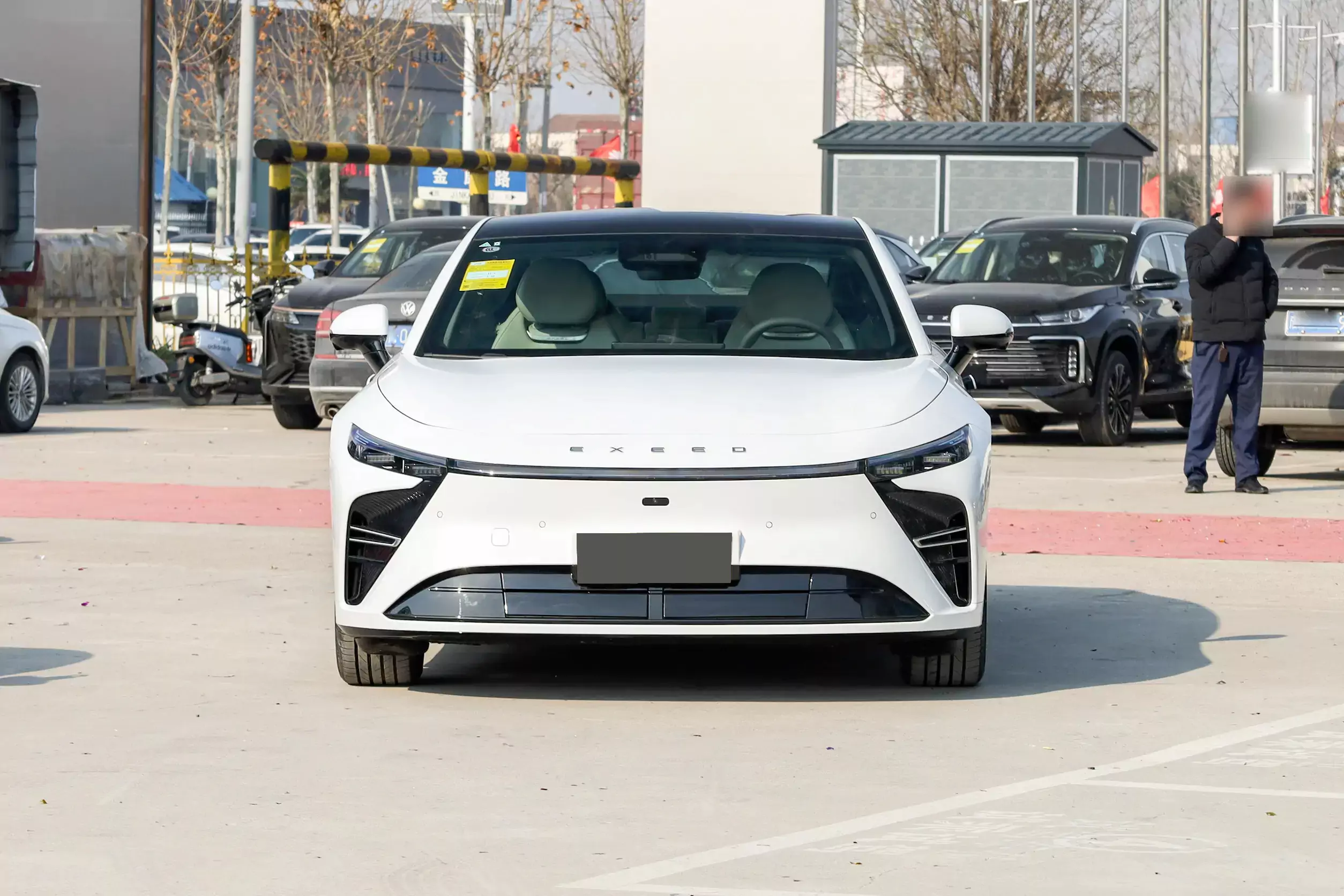 exeed sterra es 2024 внешний вид-2