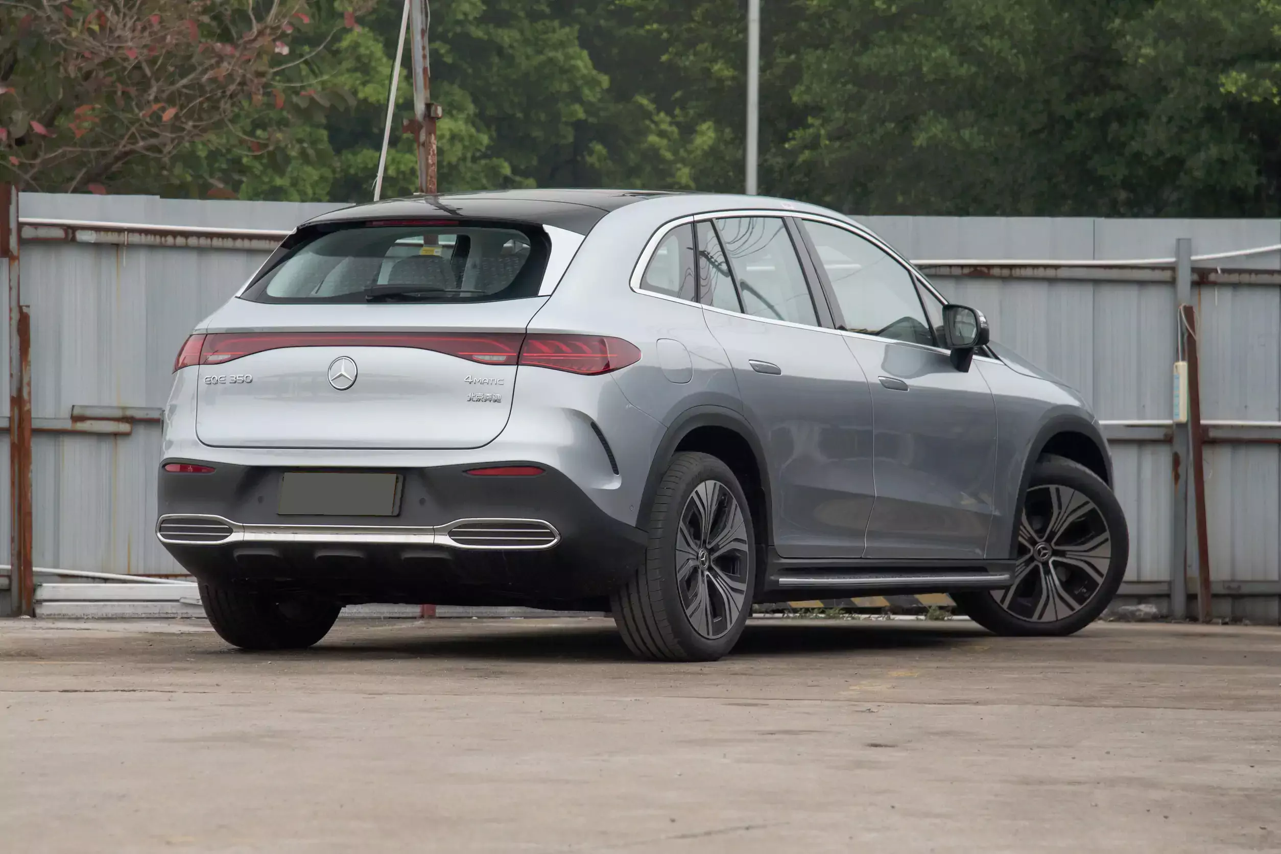 mercedes-benz eqe suv 2024 внешний вид-4