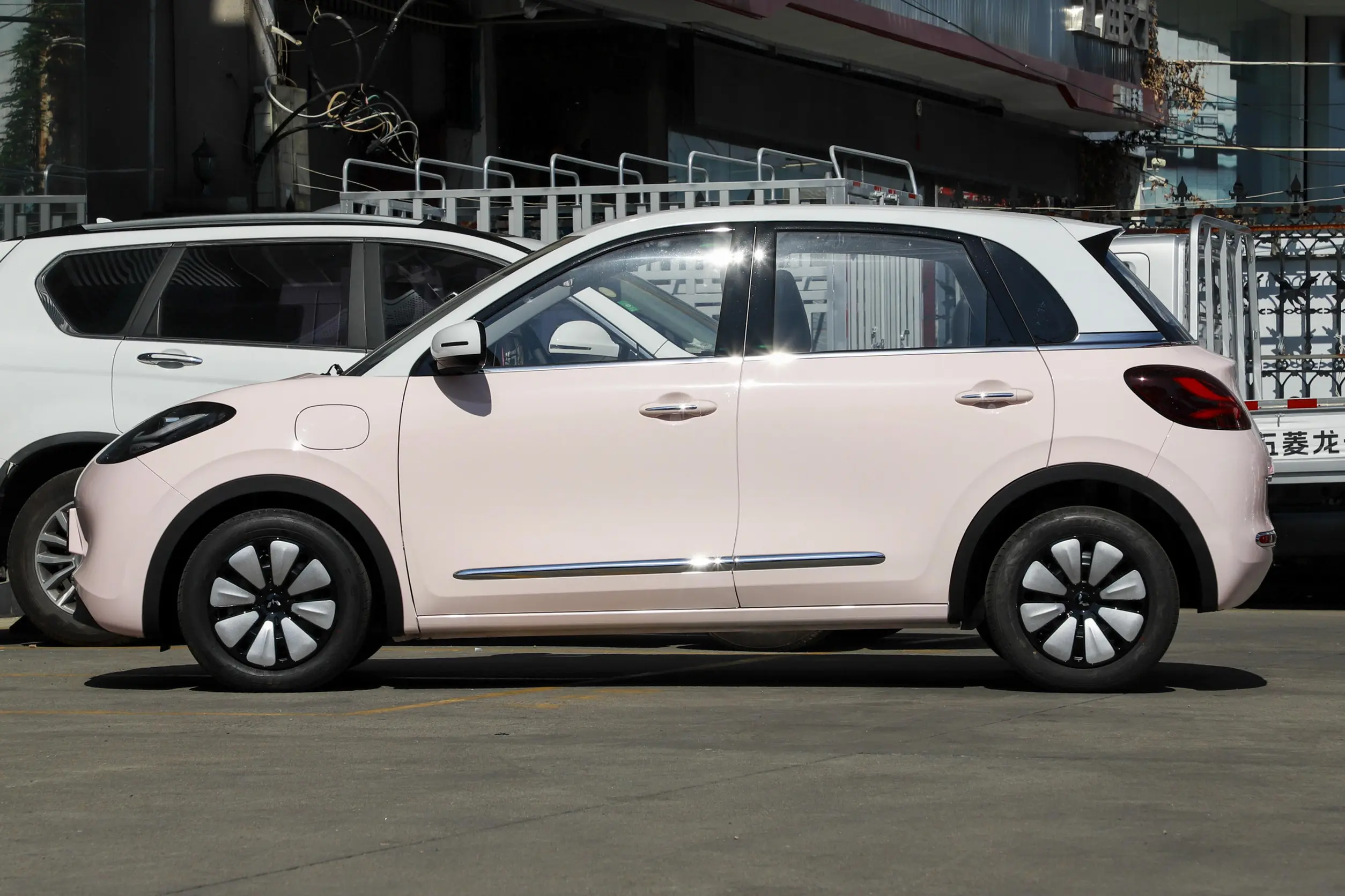 wuling bingo 2023 внешний вид-3